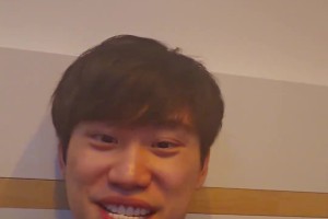 Doinb：蓝总请我们吃巨贵的小龙虾，10只799