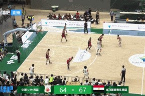 绝平机会可惜走步！杨溢4中1拿到5分2板6助1断 5次失误