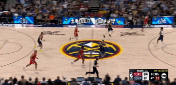 🥶无情冷血！小卡追身三分干拔再中&目前已13中12砍下32分！